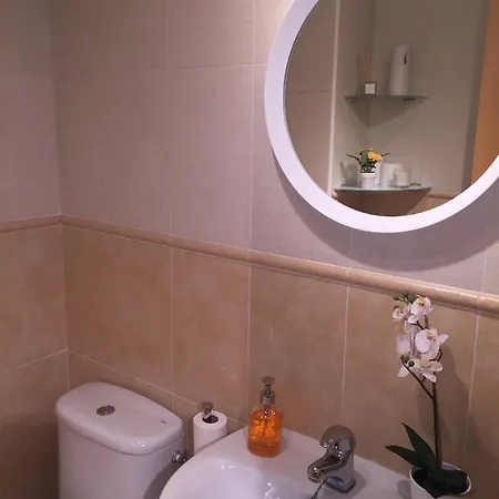 Apartamento Designer's Flat - 3 Bdrm - Wifi - Location *