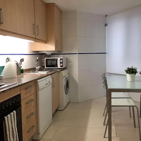 Apartamento Designer's Flat - 3 Bdrm - Wifi - Location